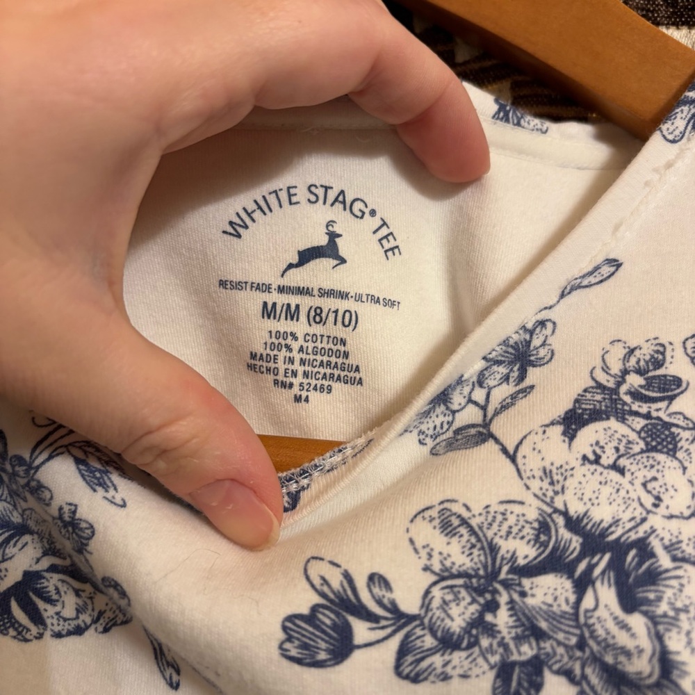 White Stag Women’s Blue & White Cotton Floral Short Sleeve Shirt, Size Medium - Picture 4 of 9